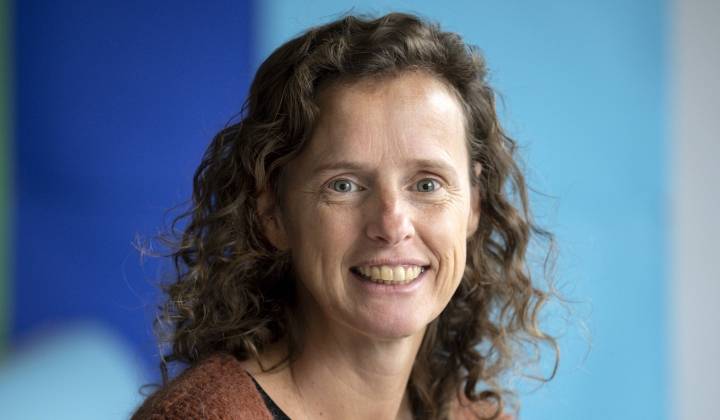 De interactie tussen het kind en belangrijke verzorgers