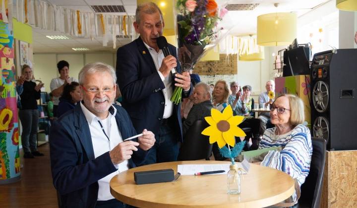 Uniek blijft nog zeker 5 jaar in het gezellige hart van Maasbracht